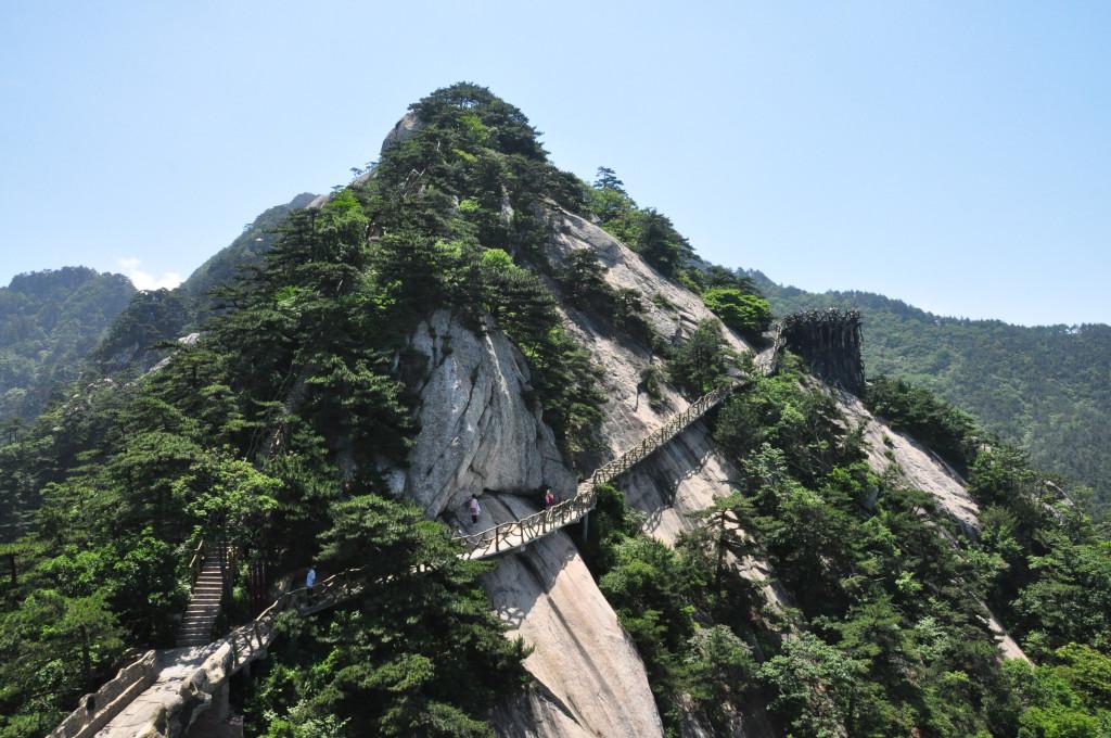 大别山薄刀峰风景区