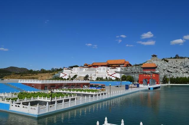 北镇大朝阳温泉山城旅游区