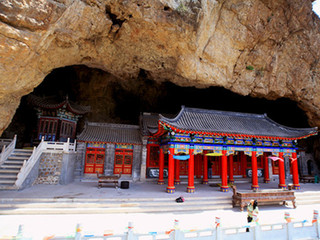 葫芦岛灵山寺